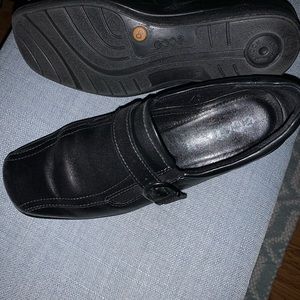 Ecco ladies shoes